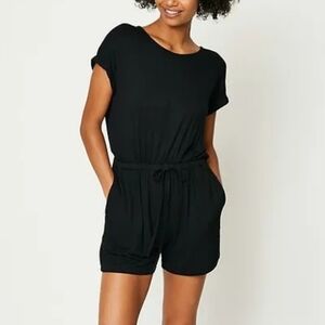 BCBG MAXAZRIA short black‎ relaxed style jumpsuit for women size xs with pockets